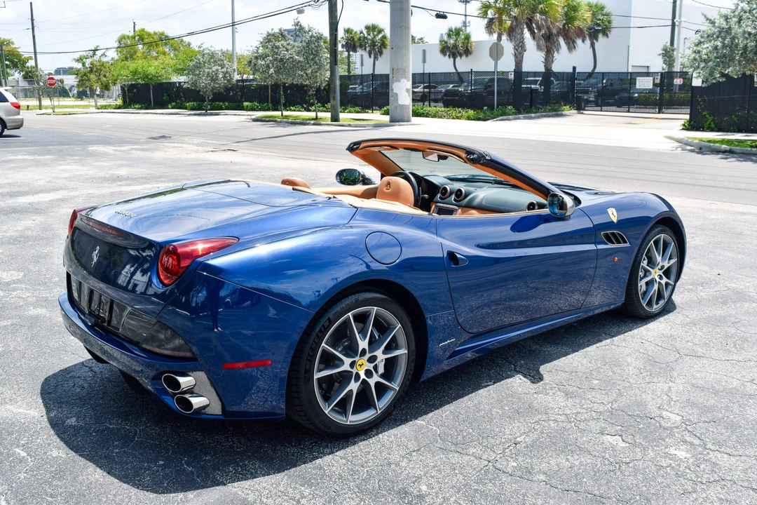 2012 Ferrari California - Image 24 of 31