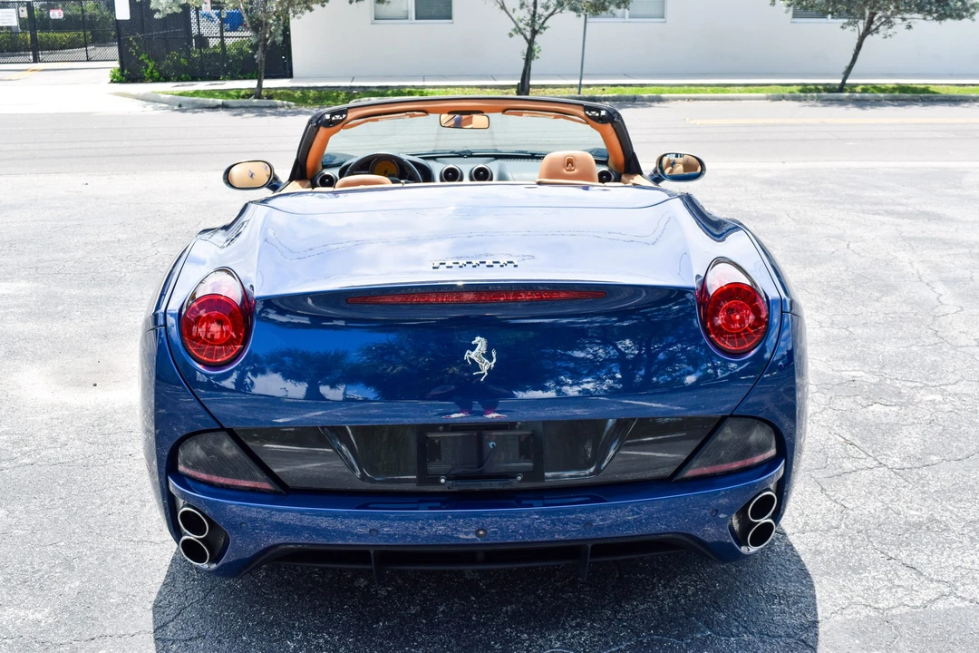 2012 Ferrari California - Image 28 of 31