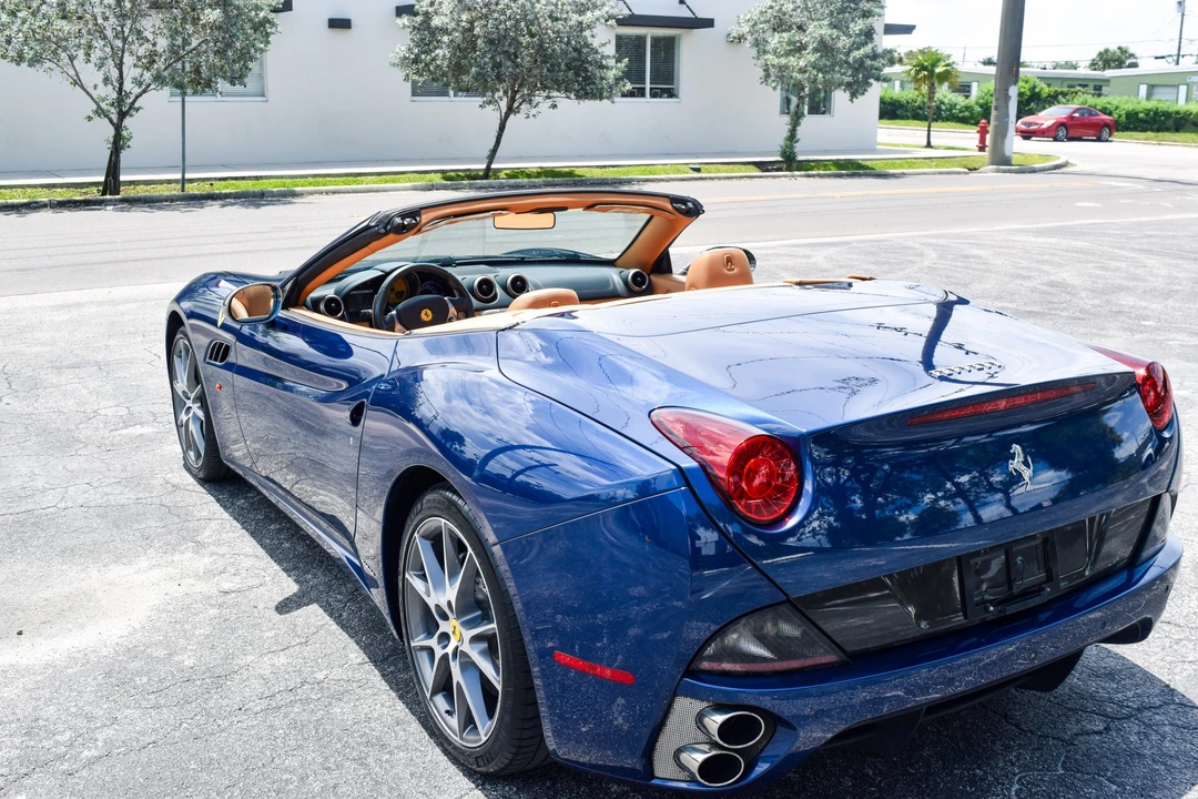 2012 Ferrari California - Image 30 of 31