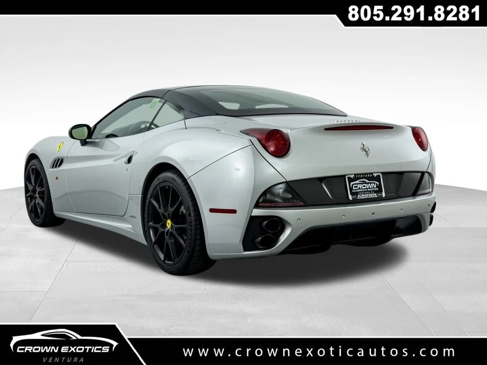 2012 Ferrari California - Image 8 of 12