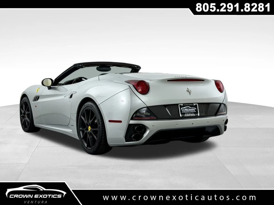 2012 Ferrari California - Image 13 of 31
