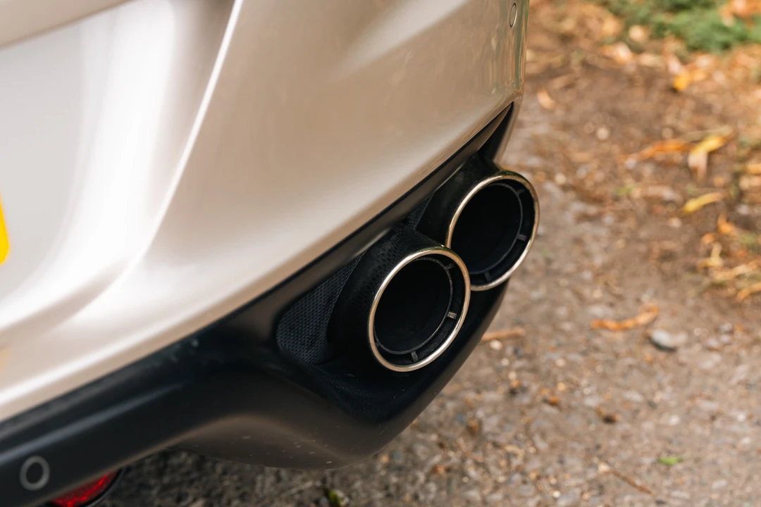 2012 Ferrari FF - Image 22 of 31