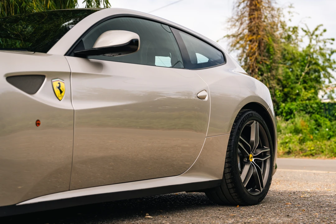 2012 Ferrari FF - Image 30 of 31