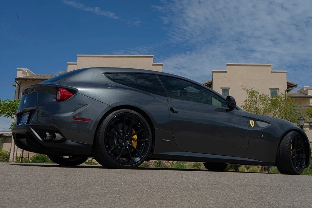 2012 Ferrari FF - Image 4 of 9