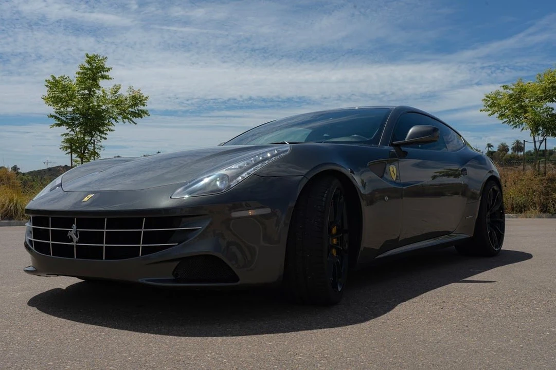 2012 Ferrari FF - Image 2 of 9