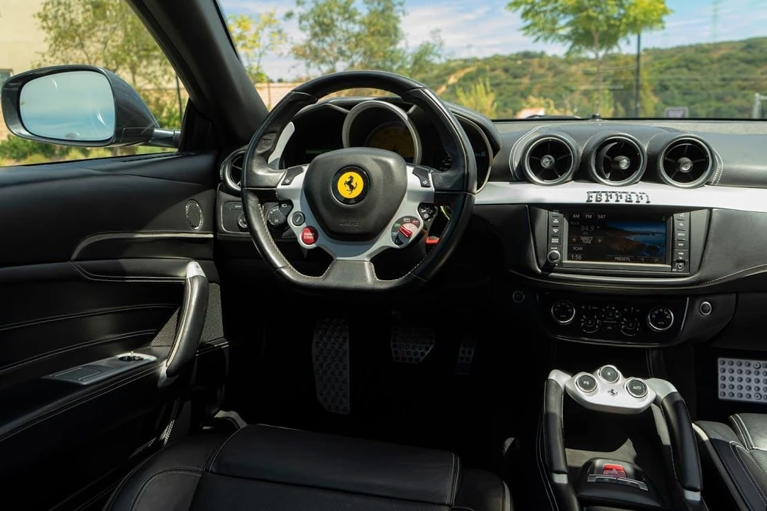 2012 Ferrari FF - Image 6 of 9