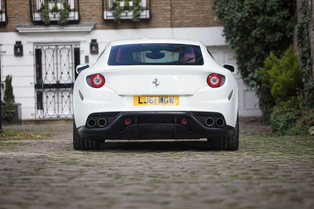 2012 Ferrari FF - Image 27 of 31