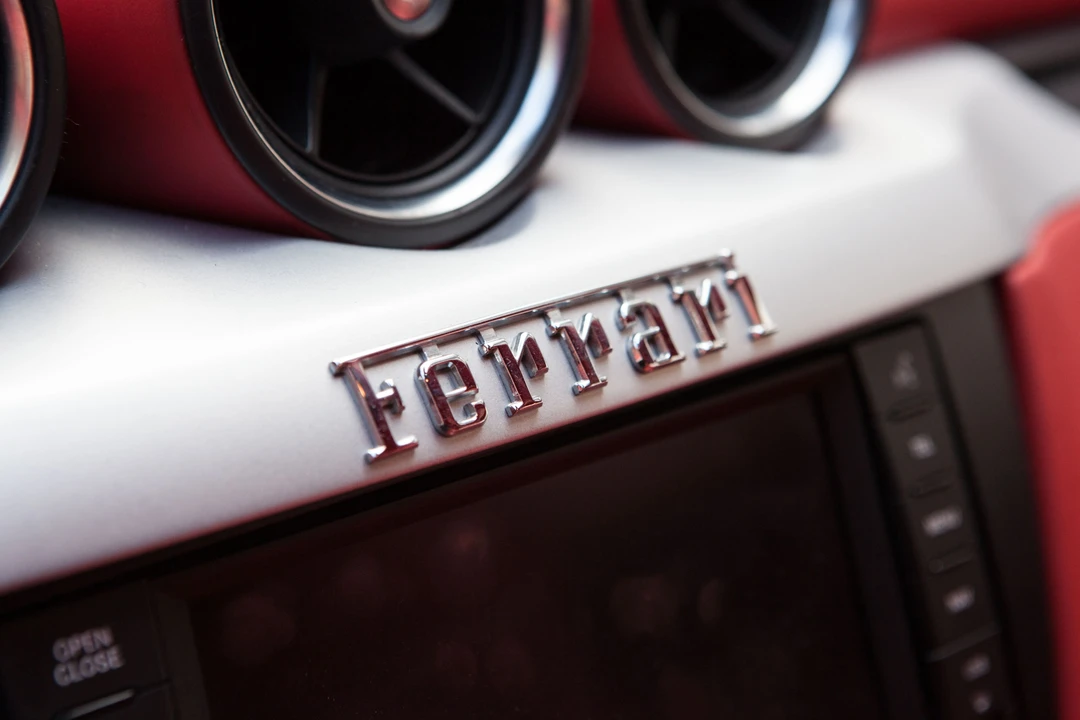 2012 Ferrari FF - Image 15 of 31
