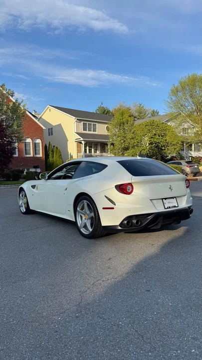 2012 Ferrari FF - Image 11 of 20