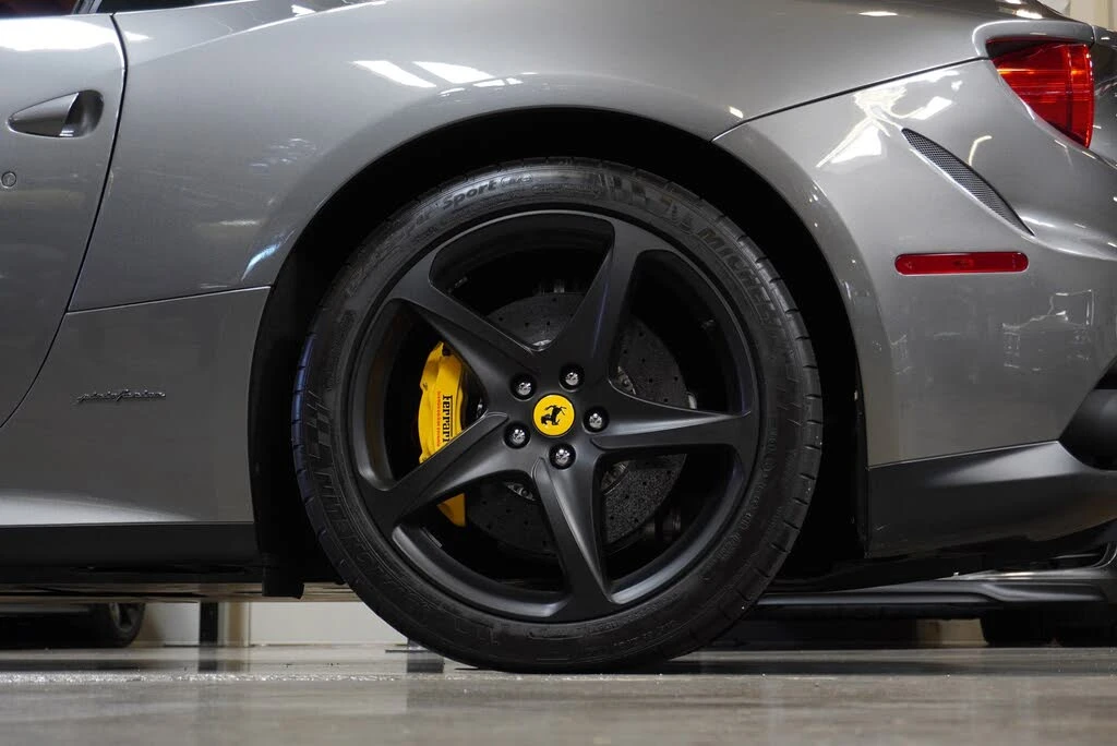 2012 Ferrari FF - Image 12 of 31