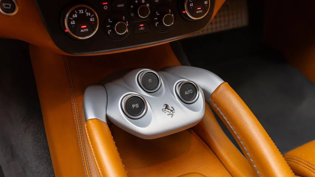 2012 Ferrari FF - Image 6 of 31