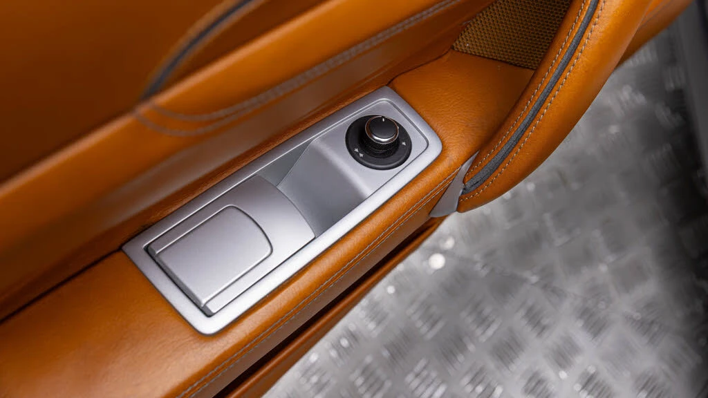 2012 Ferrari FF - Image 14 of 31
