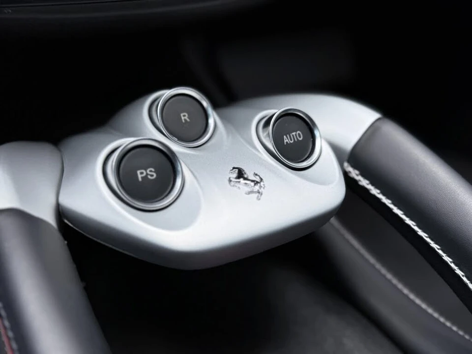 2012 Ferrari FF - Image 20 of 31