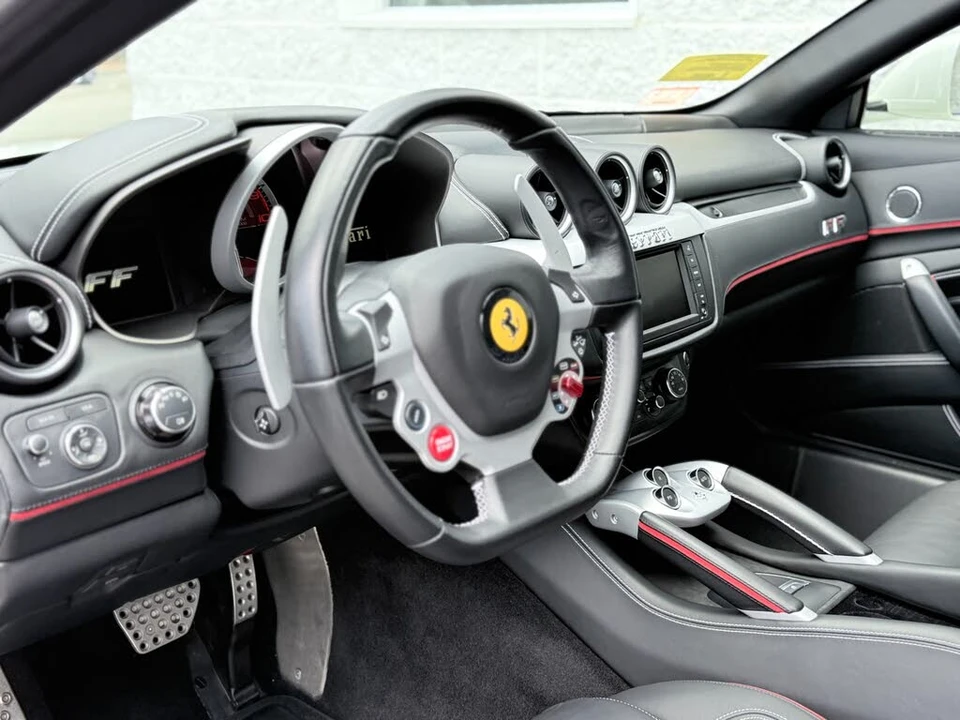 2012 Ferrari FF - Image 11 of 31