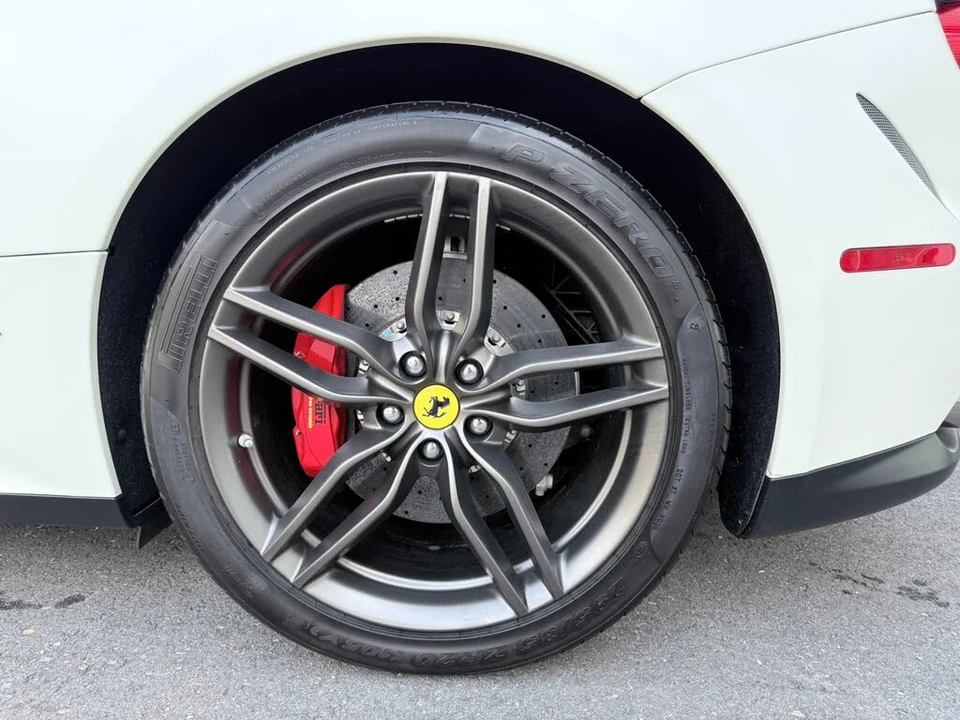 2012 Ferrari FF - Image 24 of 31