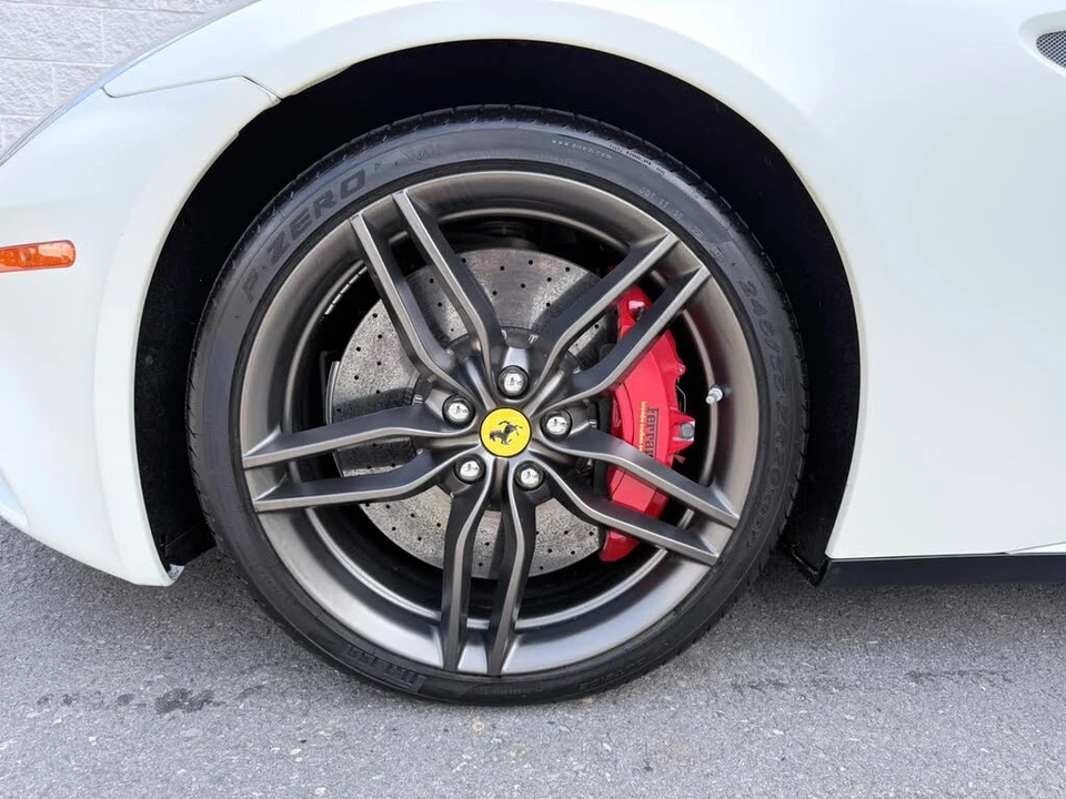 2012 Ferrari FF - Image 23 of 31