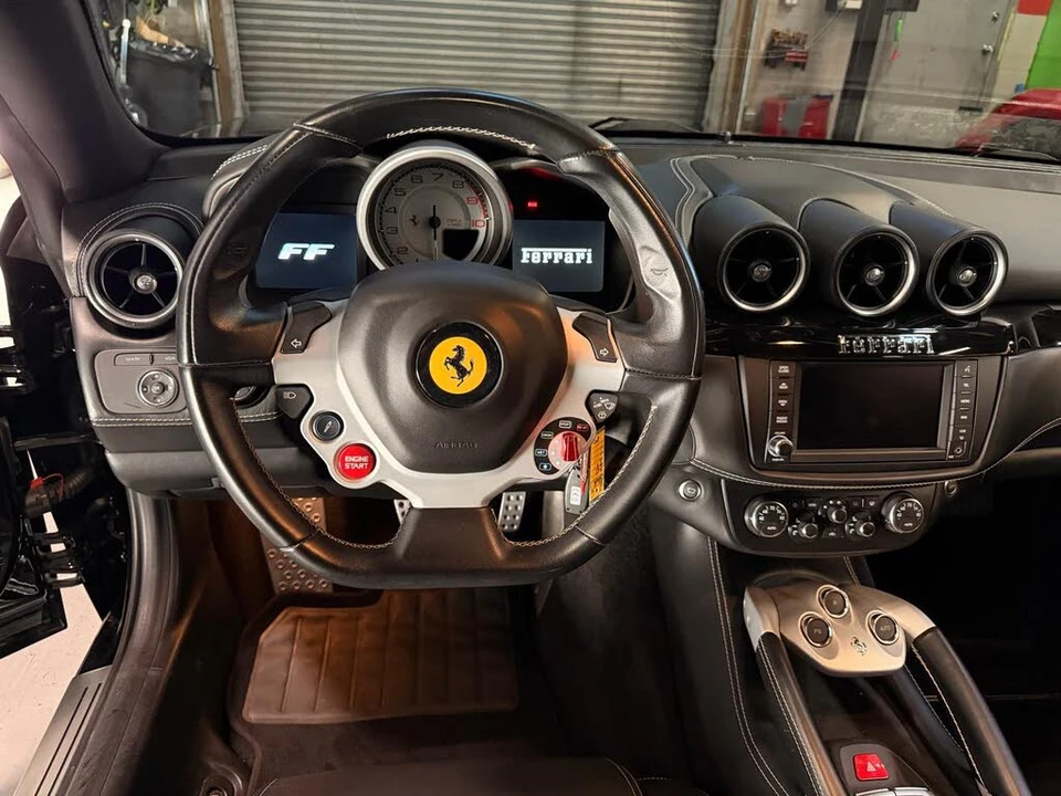 2012 Ferrari FF - Image 16 of 31