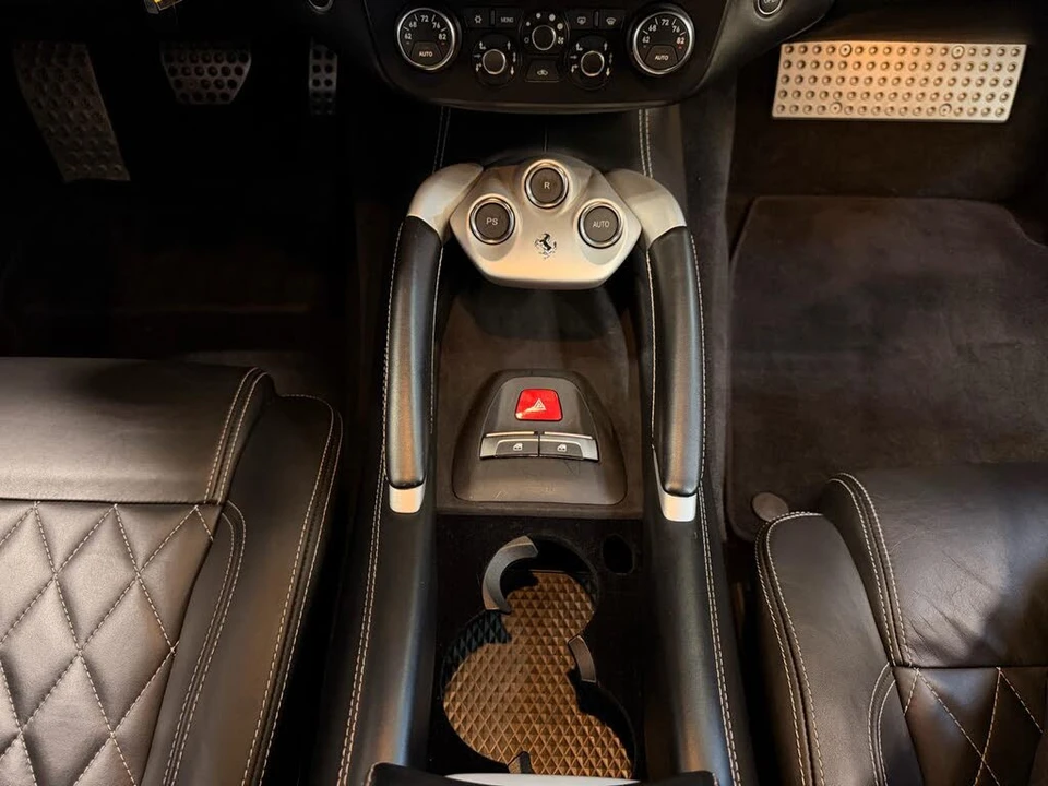 2012 Ferrari FF - Image 24 of 31