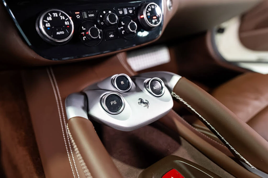 2012 Ferrari FF - Image 23 of 31