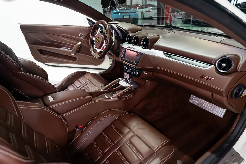 2012 Ferrari FF - Image 11 of 31