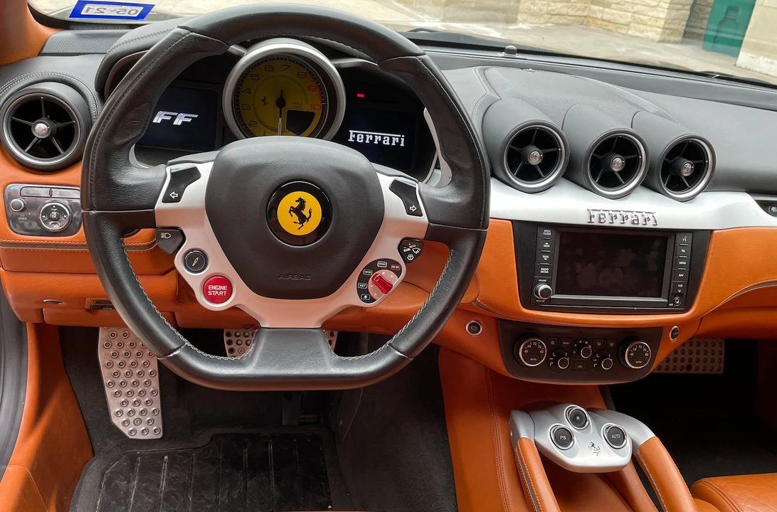 2012 Ferrari FF - Image 5 of 8