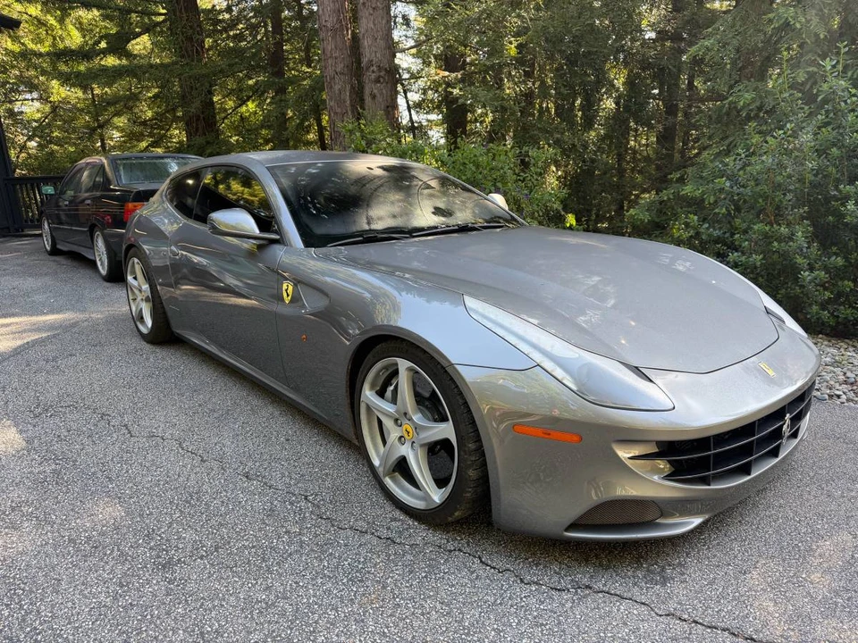 2012 Ferrari FF - Image 2 of 10