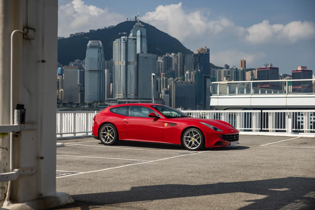 2012 Ferrari FF - Image 7 of 31