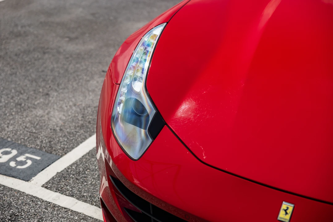 2012 Ferrari FF - Image 15 of 31