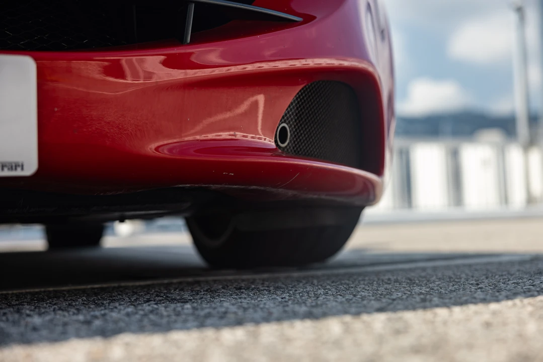 2012 Ferrari FF - Image 26 of 31