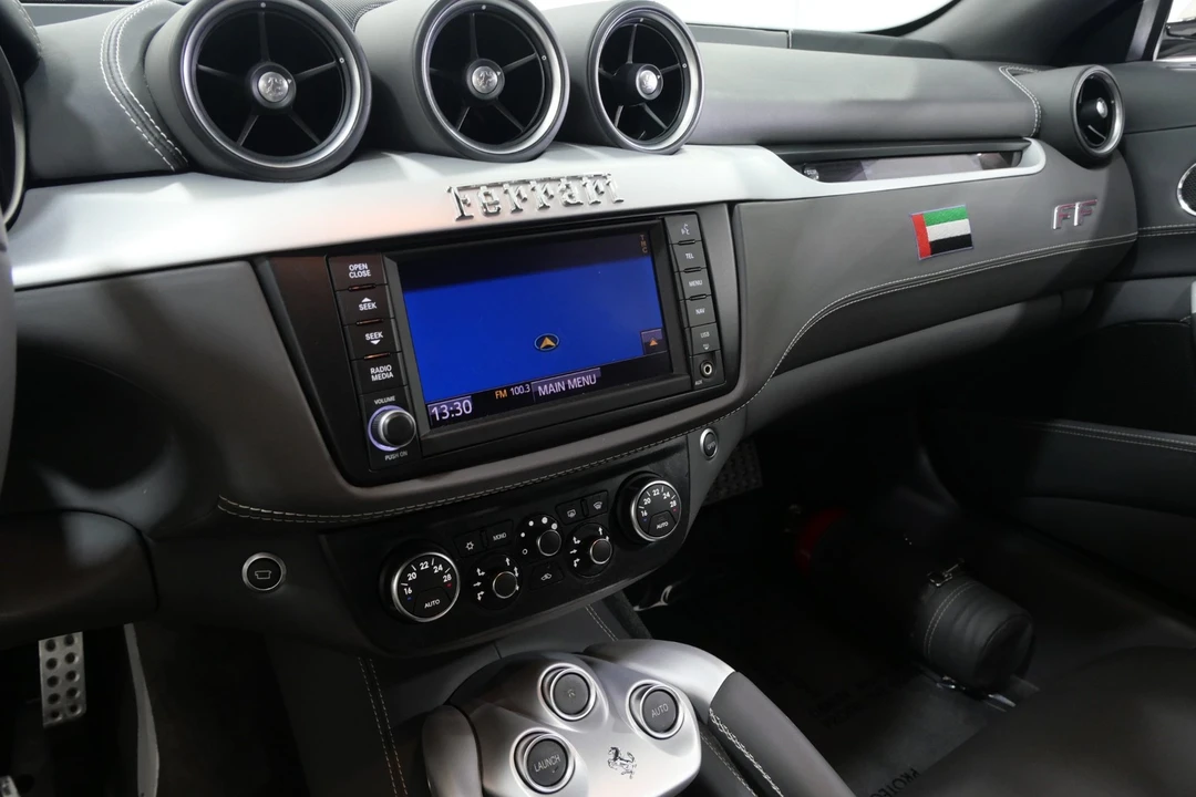 2012 Ferrari FF - Image 17 of 21