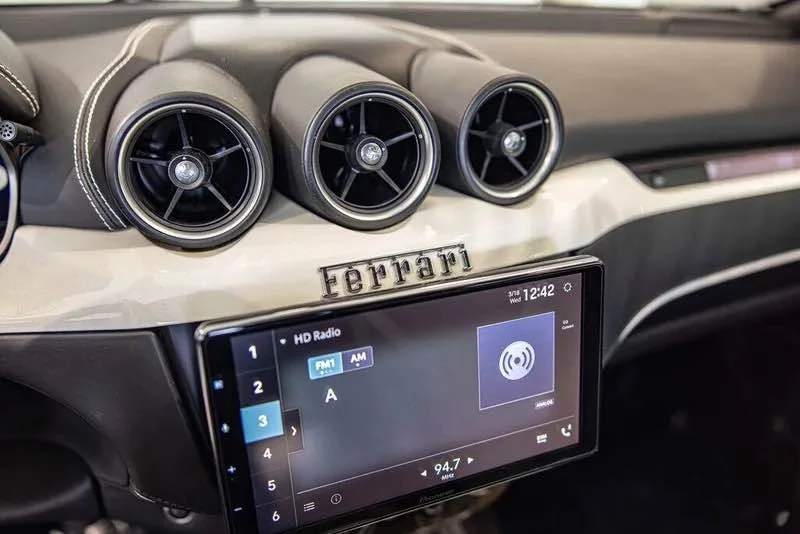 2012 Ferrari FF - Image 11 of 15