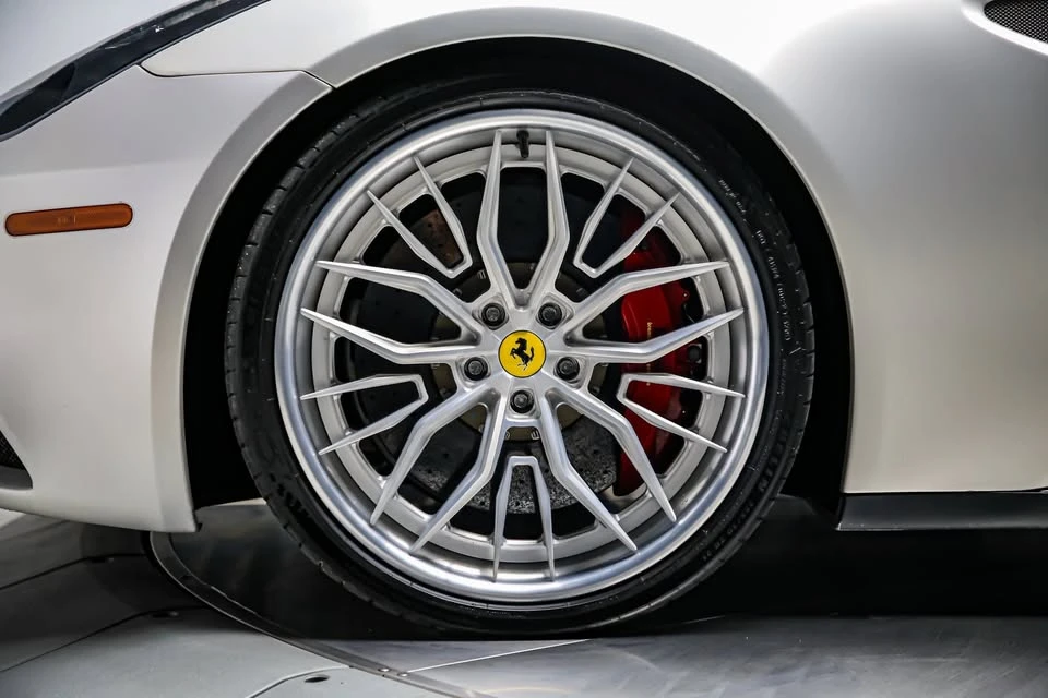 2012 Ferrari FF - Image 7 of 20
