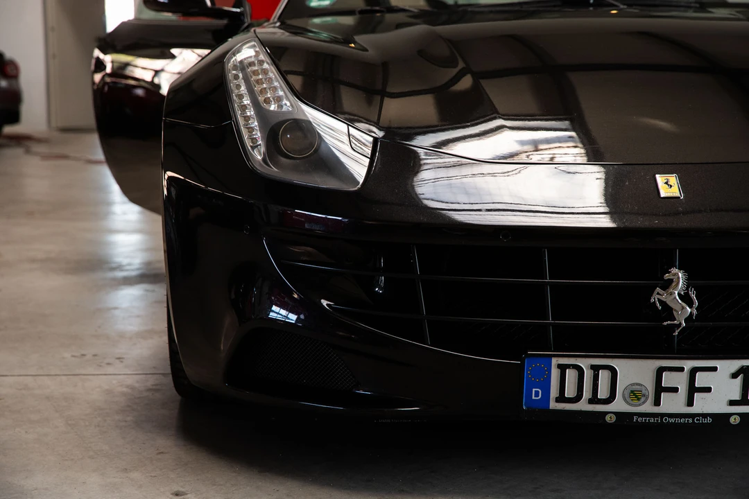 2012 Ferrari FF - Image 21 of 31