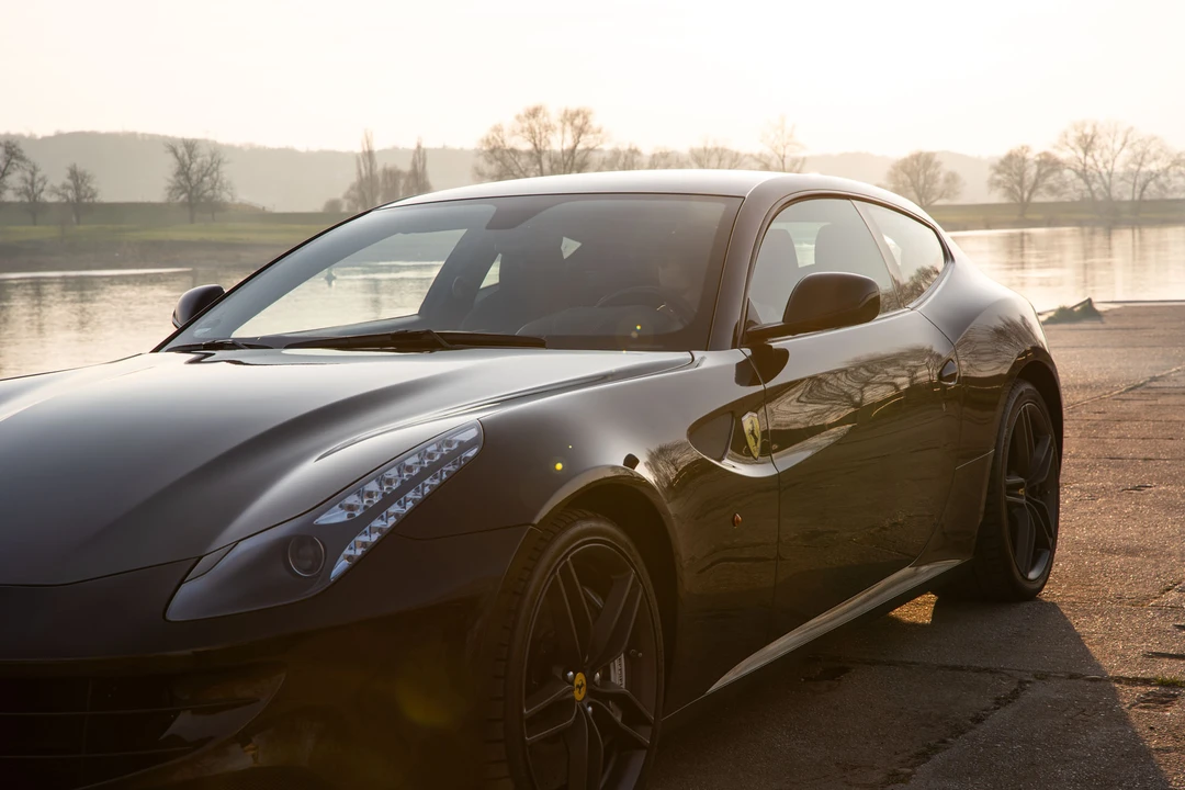 2012 Ferrari FF - Image 13 of 31