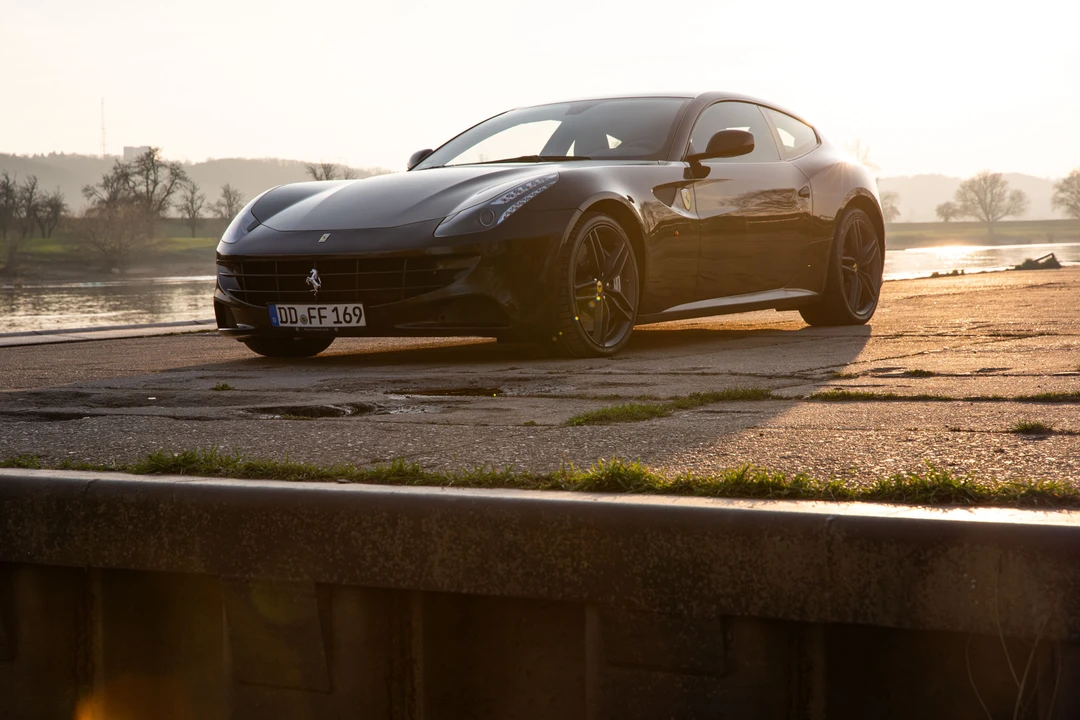 2012 Ferrari FF - Image 8 of 31