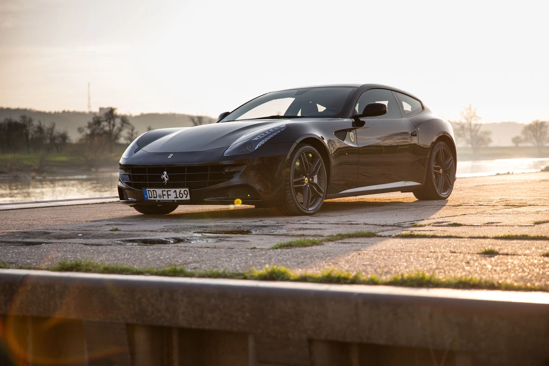 2012 Ferrari FF - Image 10 of 31