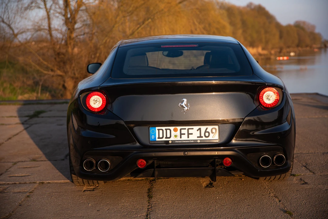 2012 Ferrari FF - Image 5 of 31