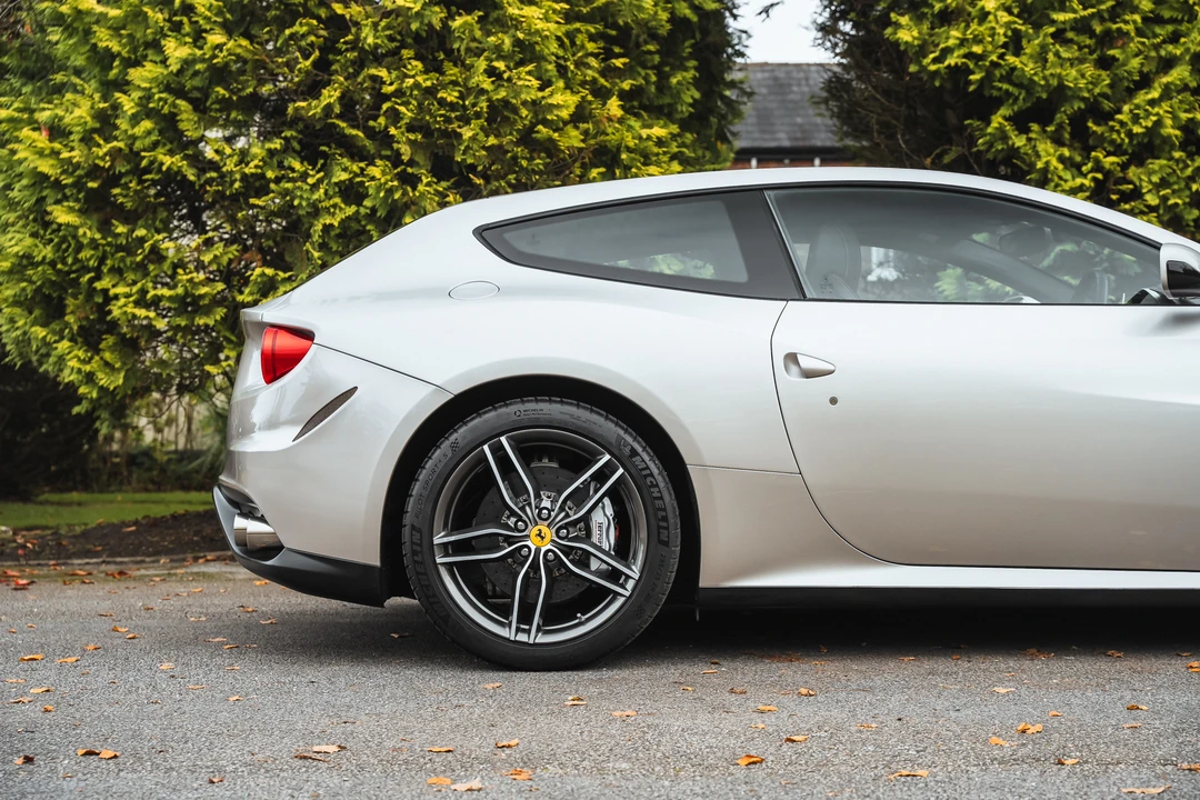2012 Ferrari FF - Image 24 of 31