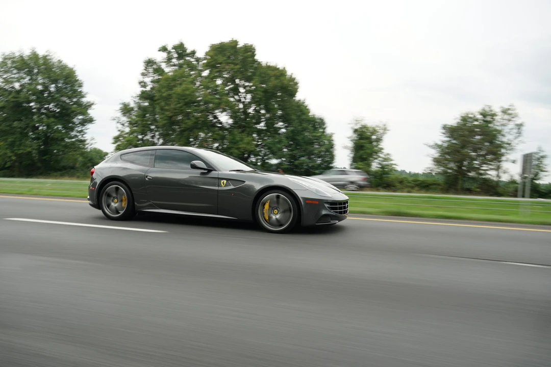 2012 Ferrari FF - Image 13 of 31