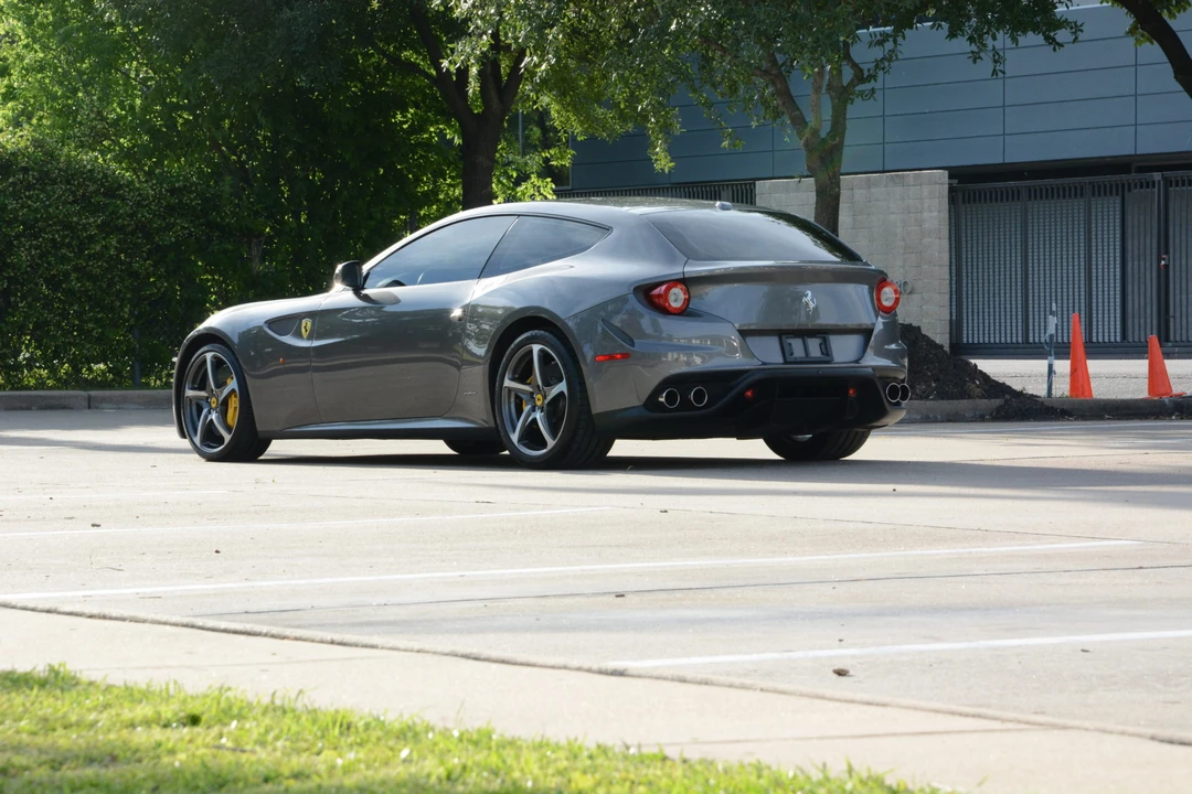 2012 Ferrari FF - Image 25 of 31