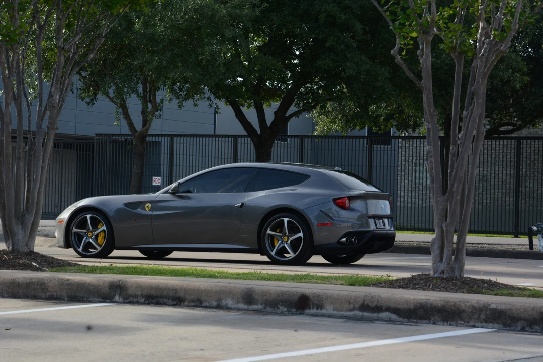 2012 Ferrari FF - Image 21 of 31