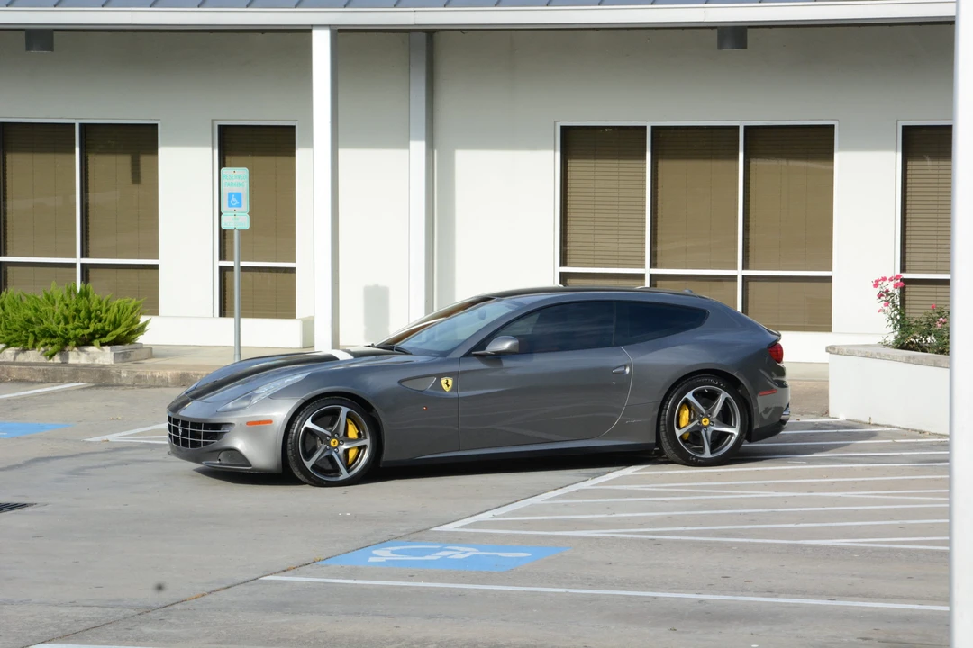 2012 Ferrari FF - Image 17 of 31