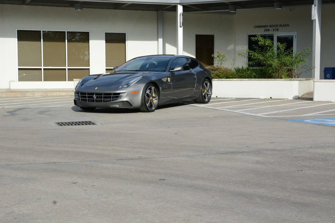 2012 Ferrari FF - Image 10 of 31