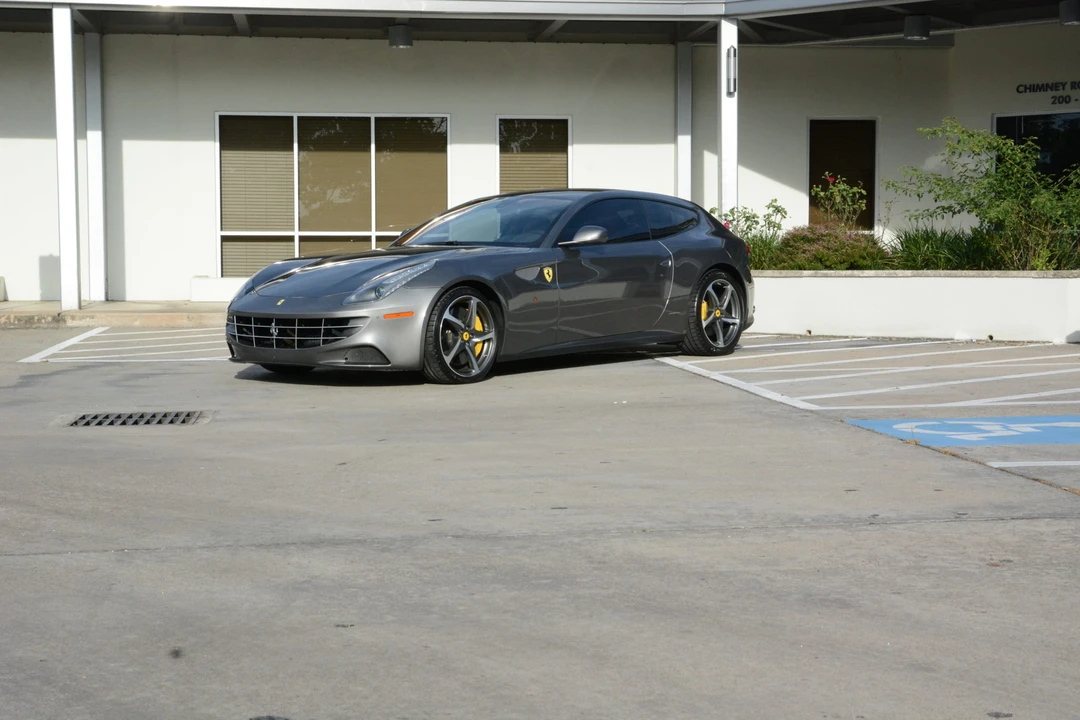 2012 Ferrari FF - Image 9 of 31