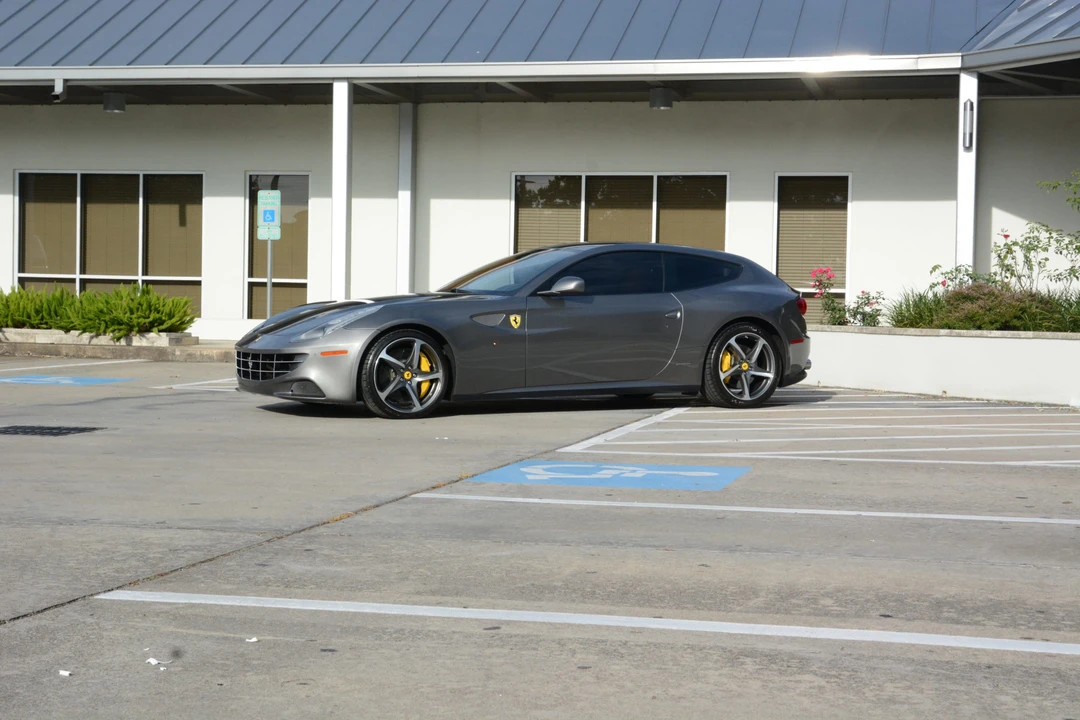 2012 Ferrari FF - Image 7 of 31