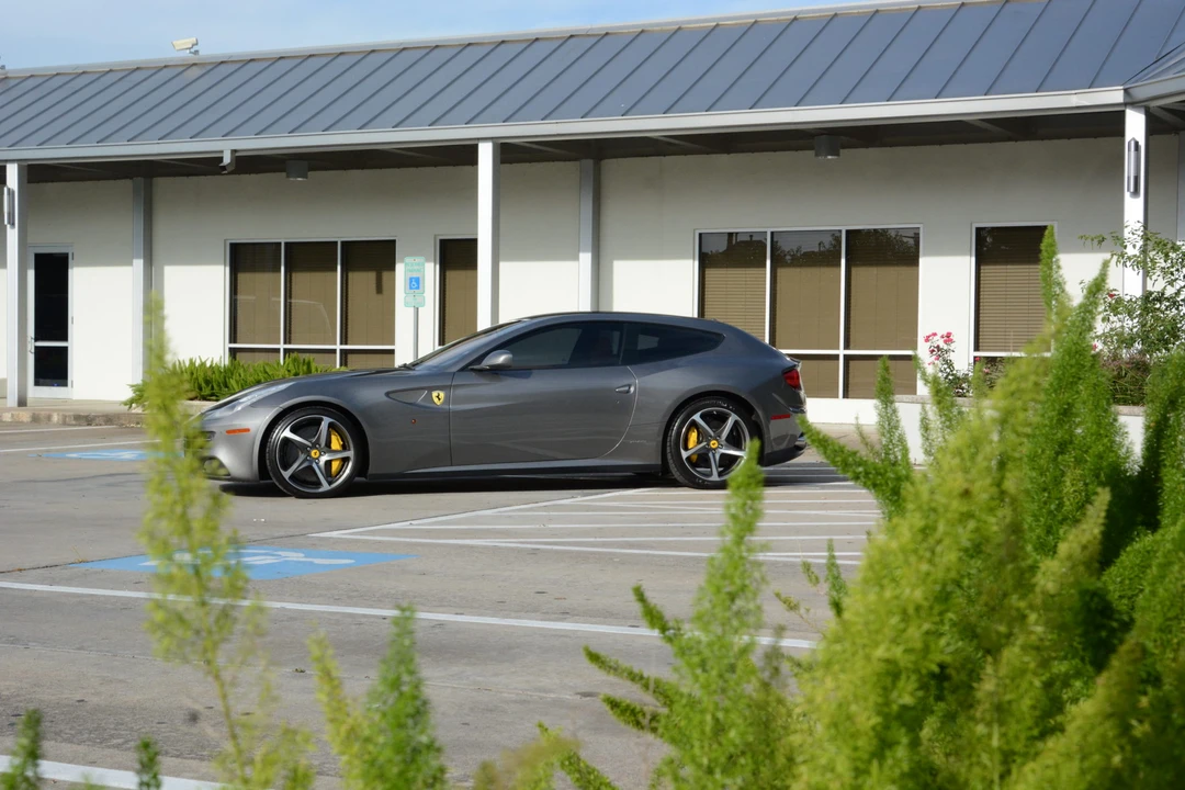 2012 Ferrari FF - Image 5 of 31