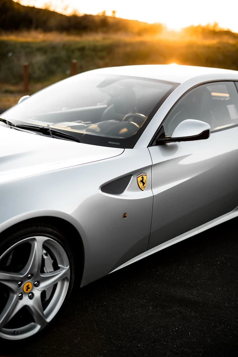 2012 Ferrari FF - Image 13 of 31