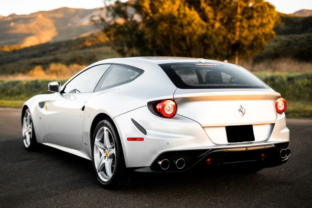 2012 Ferrari FF - Image 7 of 31