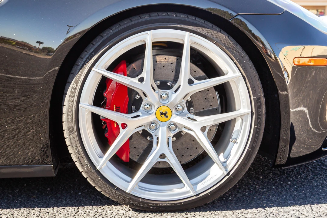 2012 Ferrari FF - Image 25 of 31