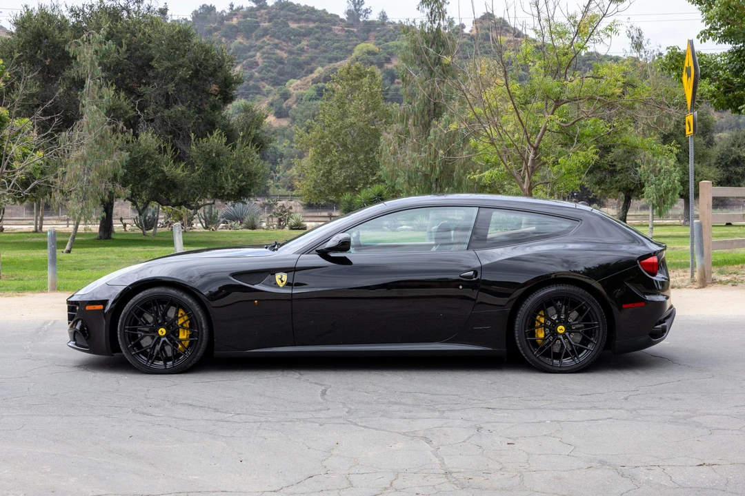 2012 Ferrari FF - Image 12 of 31
